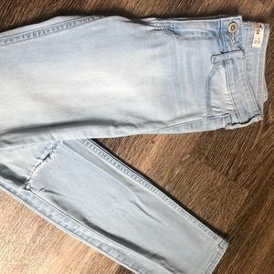 Light wash Hollister skinny jeans